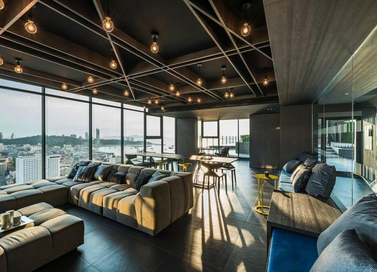 The Base Apartment Pattaya Luaran gambar