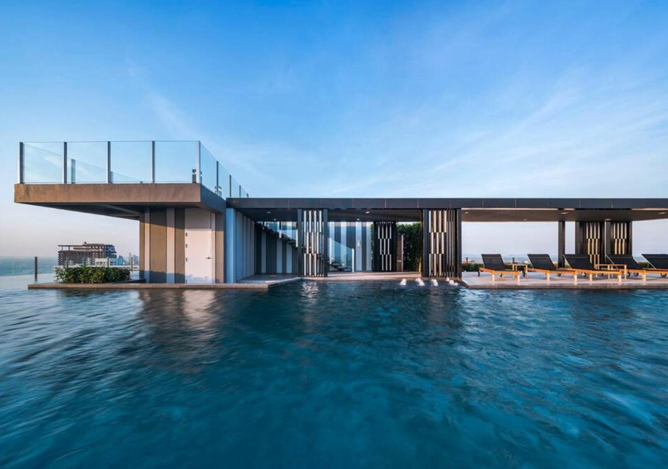 The Base Apartment Pattaya Luaran gambar