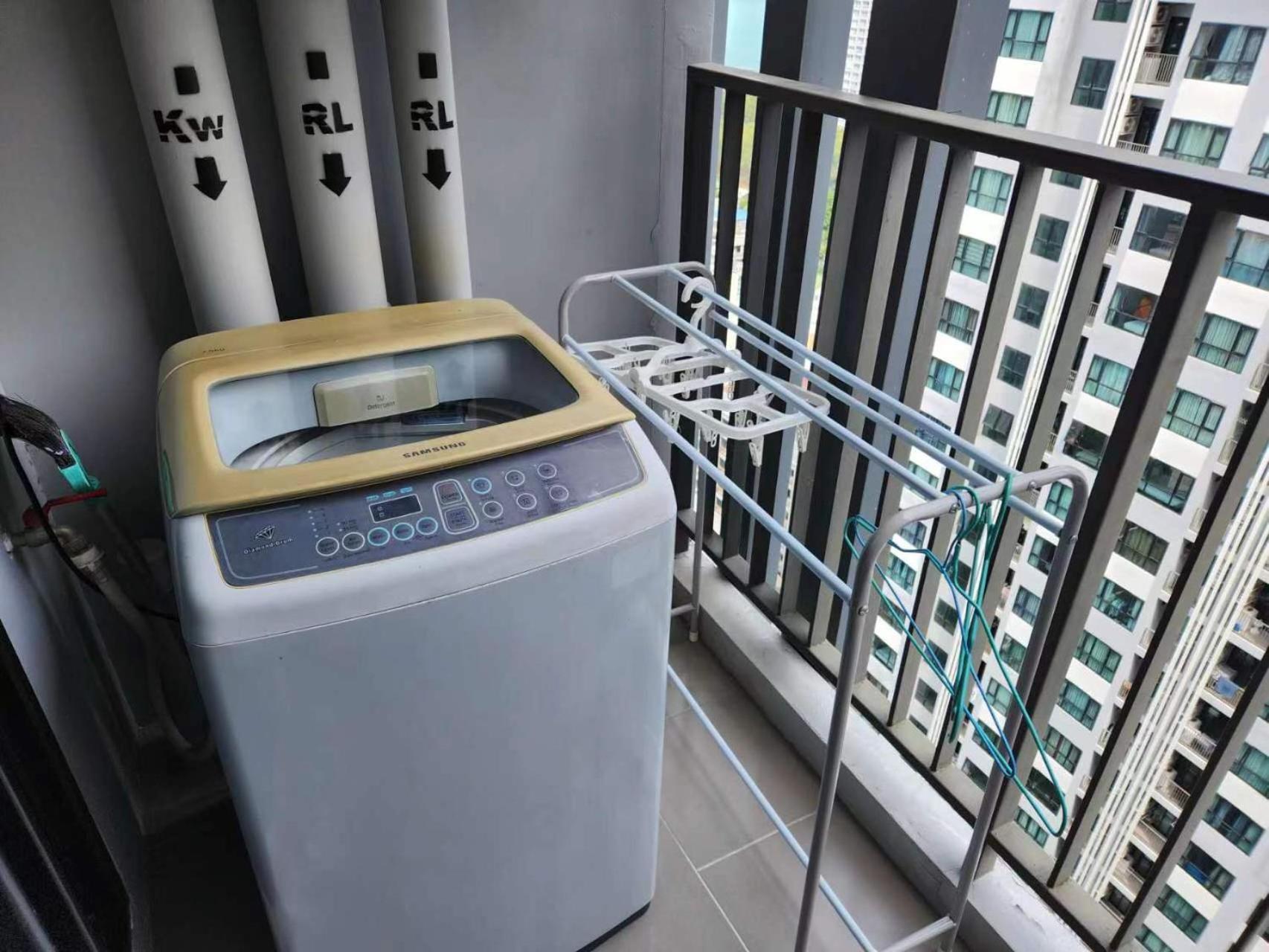 The Base Apartment Pattaya Luaran gambar